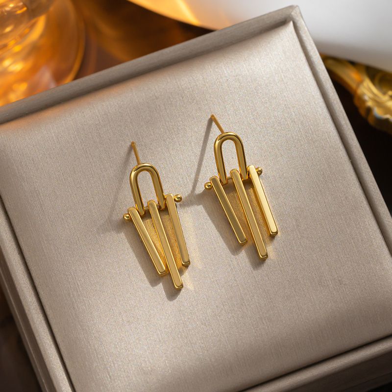 Trendy titanium steel material, genuine gold plated tassel earrings, light luxury, cold and indifferent style earrings,_ipsvogv.com