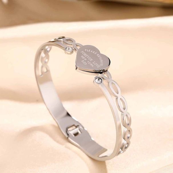 Netizen Same Style Titanium Steel Color Preserving Personalized Heart Shaped Letter Fashion Simple Bracelet Temperament_ipsvogv.com