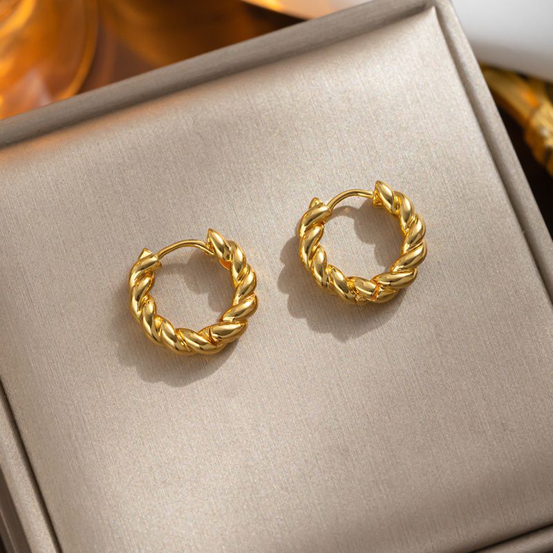 Fashionable Fried Dough Twists ring for women Gold plated simple advanced Versatile titanium steel_ipsvogv.com