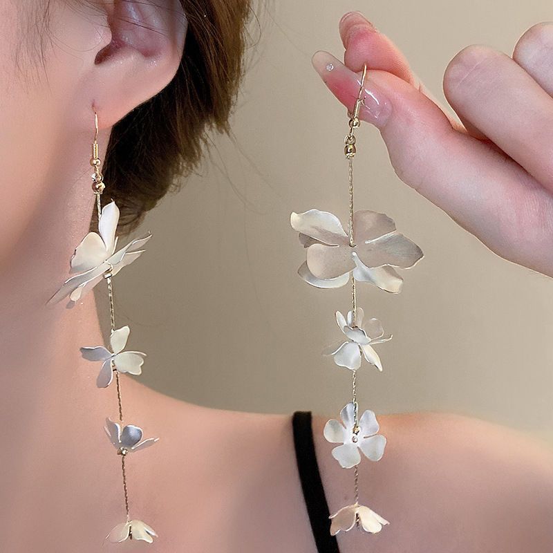 Women’s Jewelry Set Fashion Metal Style Flower Super Fairy Long Tassel Earrings Niche Exaggerated Design Light Luxury Earrings Trendy Earrings_ipsvogv.com