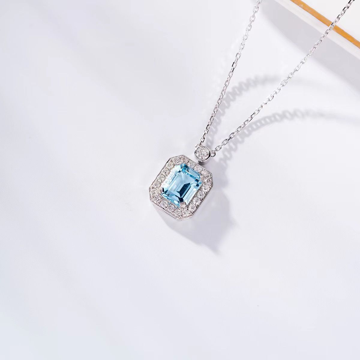 Classic High End 1.47ct5A Aquamarine Necklace Clavicle Chain Gold Natural Aquamarine Pendant Customized_ipsvogv.com