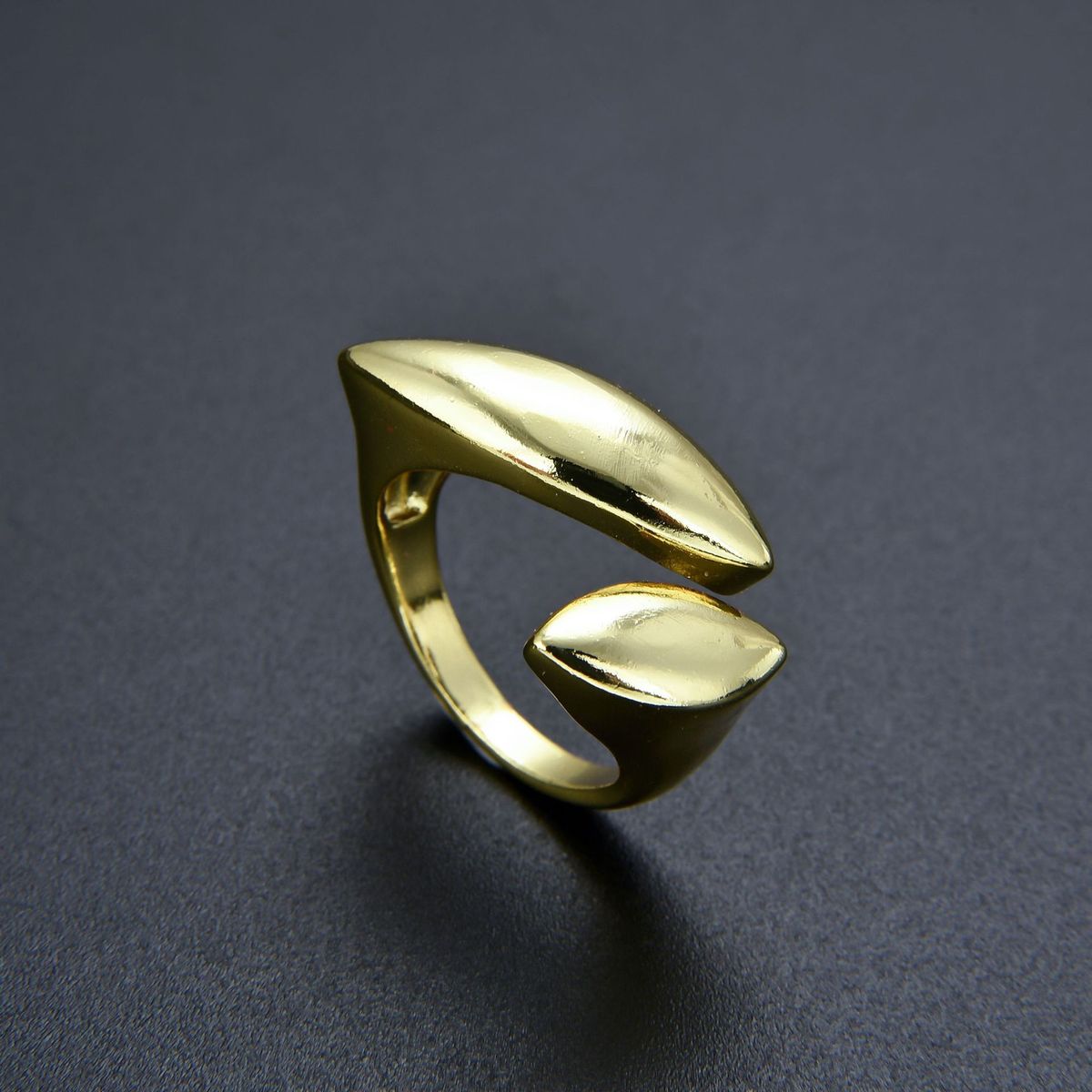 Simple Color Preserving Personality Leaf Irregular Ring Opening Adjustable Unisex Hand Jewelry INS_ipsvogv.com
