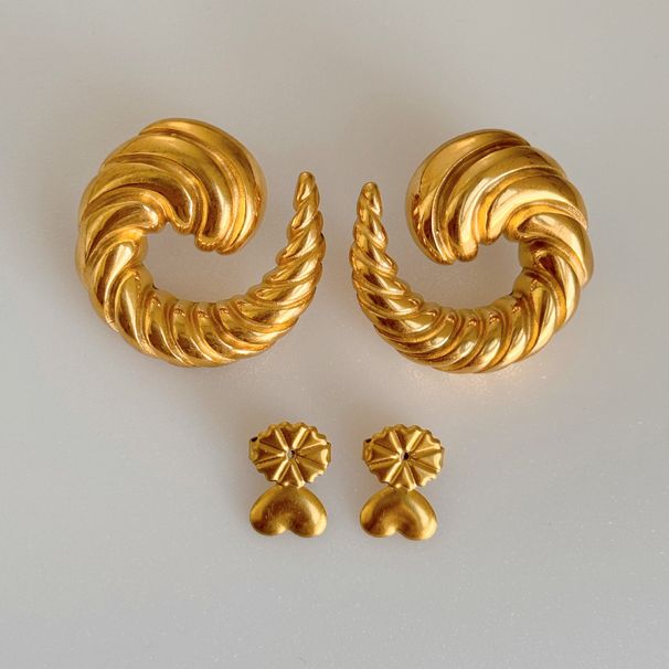 Fashionable Ins18k Gold Plated Titanium Steel Retro Gypsy Dancer Vortex Earrings_ipsvogv.com