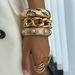 Design Feeling Pearl Inlaid Fried Dough Twists Smooth Spring Buckle Fashionable Ins Style Metal Chain Bracelet_ipsvogv.com