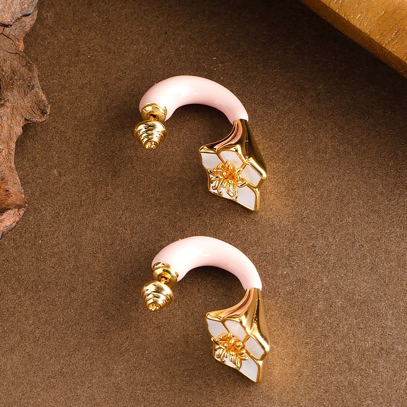 French Exquisite Fashionable Drip Enamel Colored Camellia Flower For Women, With Light Luxury Temperament And A High-end_ipsvogv.com