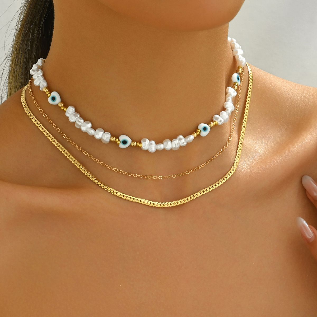2024 style new three piece set for female niche, inlaid with pearl and heart design, long collarbone chain necklace_ipsvogv.com