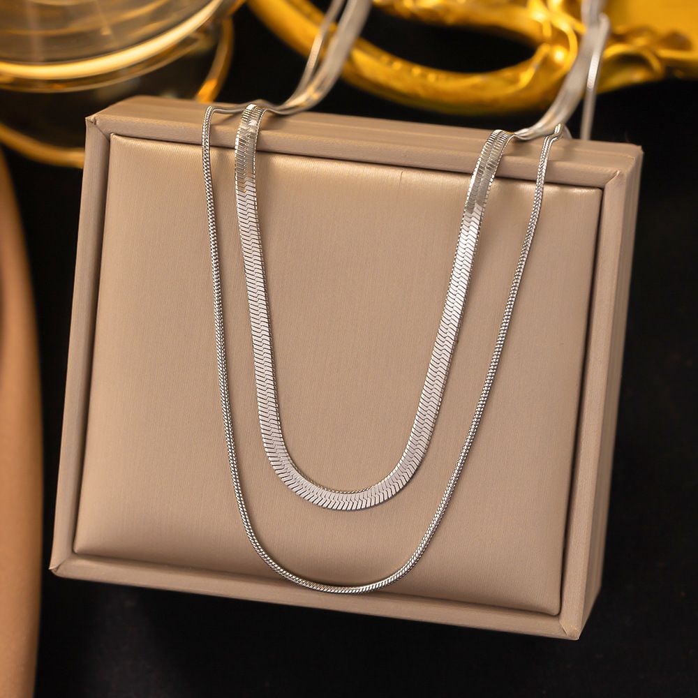 Minimalist Collarbone Necklace, Female Ins, Hip-hop Trend, Cool Style, Niche, Double-layer Gold Snake Bone C, Neck_ipsvogv.com