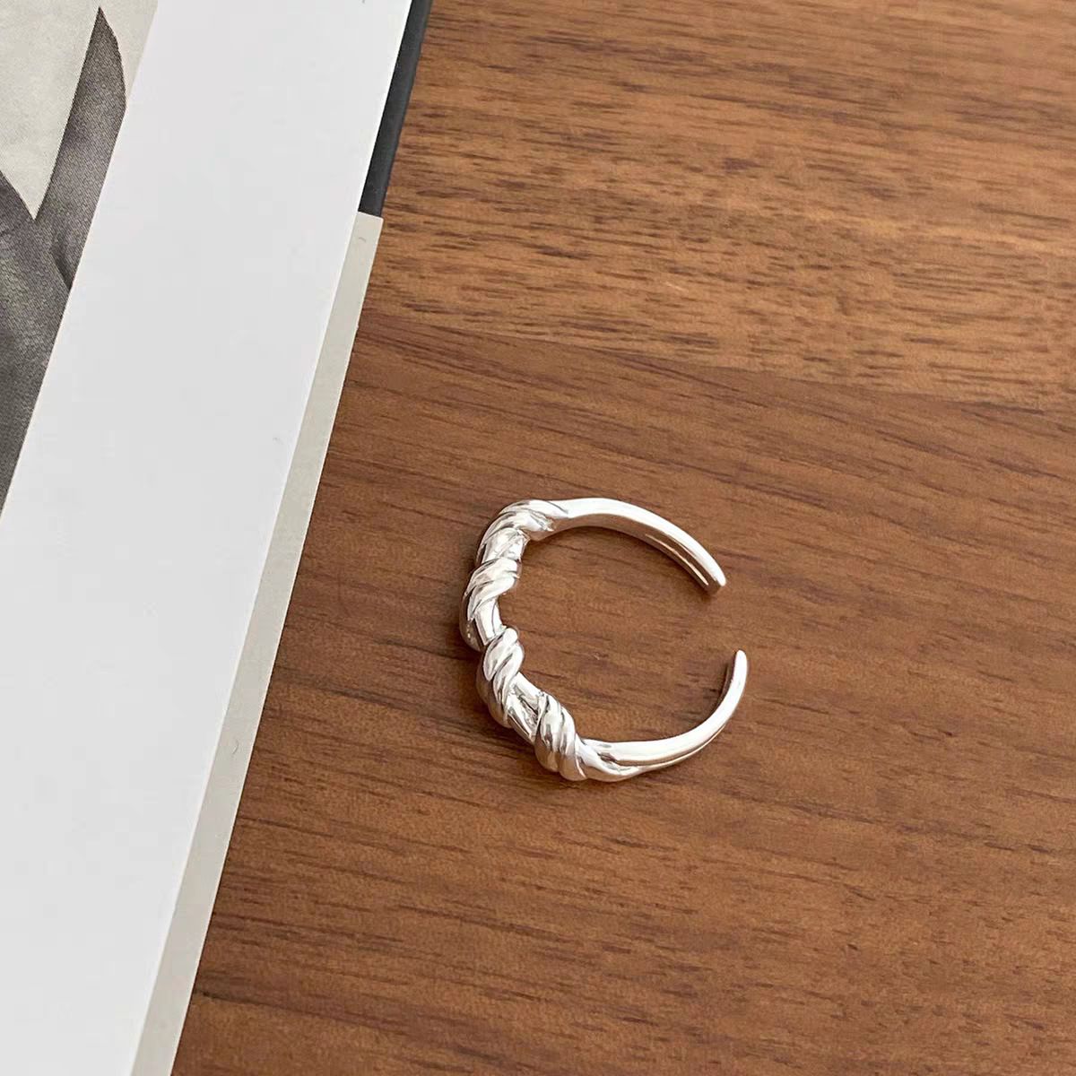 Niche Design Japanese And Korean Gold Personalized Knot Opening Women's Food Ring Ins Wrapped Simple Jewelry_ipsvogv.com