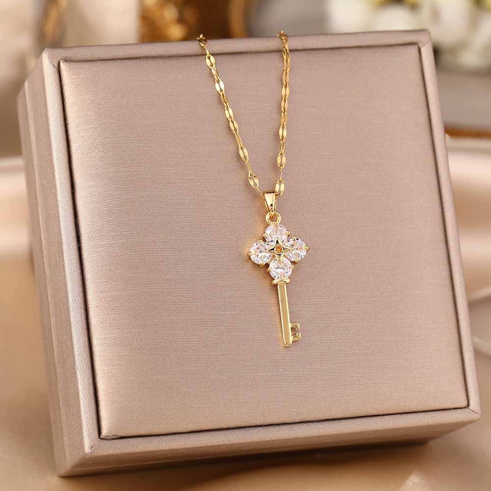 Four Leaf Clover Zircon Necklace, Women's Personalized Diamond Inlaid Key Pendant, Titanium Steel Lock Chain, Versatile_ipsvogv.com