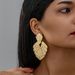Fashion Jewelry Leaf Gold For Women High-end Exaggerated Geometric Metal Stud Earrings_ipsvogv.com