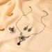 Halloween jewelry, three piece set of exaggerated personality, spider necklace, earrings and ring, retro emerald set accessories_ipsvogv.com