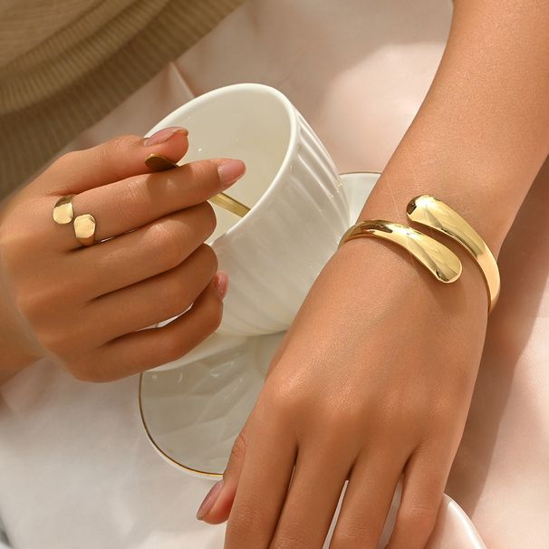 Simple geometric smooth surface ring set with personalized opening adjustment and curved design, versatile bracelet for_ipsvogv.com