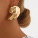 New Ocean Style Conch Alloy Exaggerated Fashion Geometric Shiny Stud Earrings For Women_ipsvogv.com