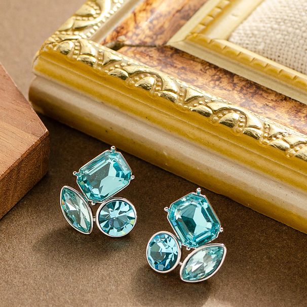 French Style Light Luxury Exquisite Diamond Studded Super Sparkling Crystal Earrings, Women's High-end Feeling, Simple_ipsvogv.com