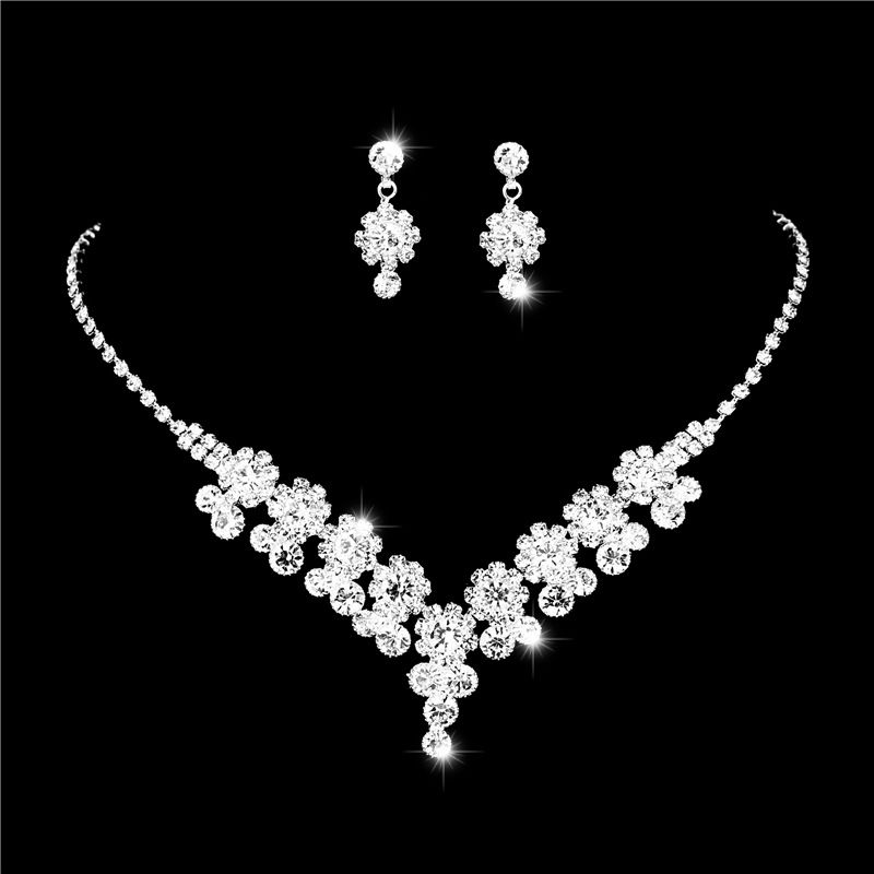 Silver Crystal Bridal Jewelry Set - Necklace & Earrings (European & American Style, Wedding Dinner Gift For Jewelry Lovers)_ipsvogv.com
