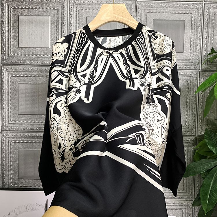 Women's Clothing Fashionable and stylish bat sleeve silk women's shirt_ipsvogv.com