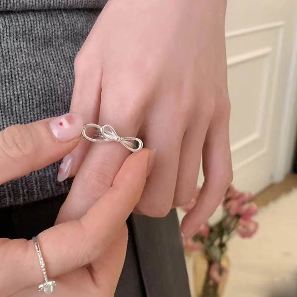 Small Niche Minimalist Line Knot Women's Fashion Sense, High-end, Versatile, Open Mouth Design, Index Finger Ring, Hand_ipsvogv.com