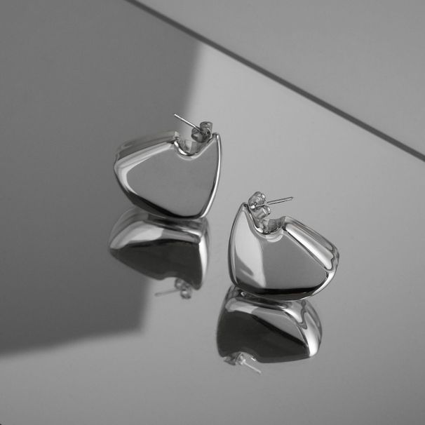 Unisex Retro Real Gold Electroplated Titanium Steel Fan Shaped Fine Polished Earrings_ipsvogv.com