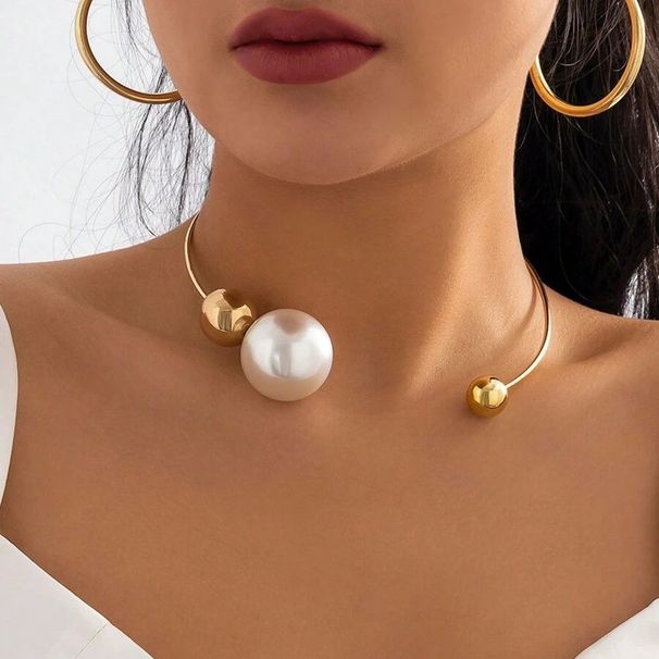 Japanese And Korean Simple Niche Design Women's Necklace Personality Inlaid Pearl Alloy Necklace High Grade Clavicle Chain_ipsvogv.com
