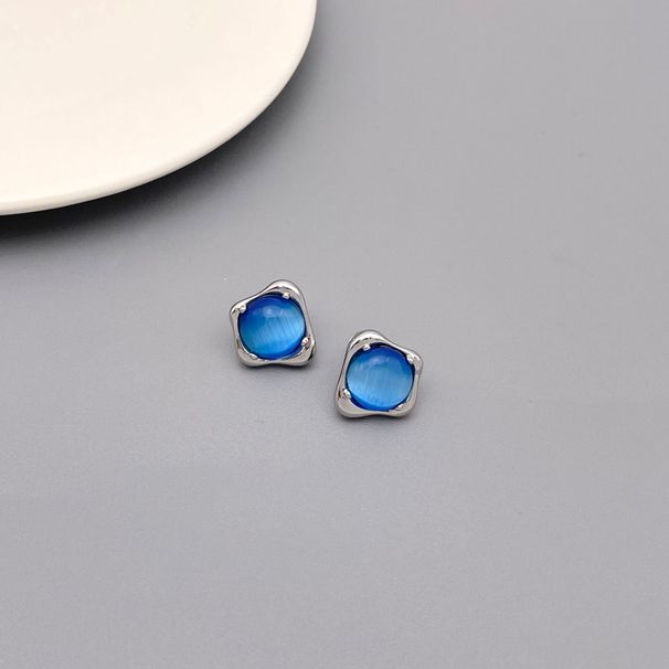 Blue starry sky inlaid cat's eye stone elegant silver needle earrings, high-end and minimalist earrings for women_ipsvogv.com