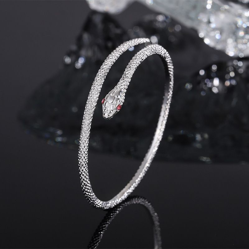 Cold And Aloof Temperament, Fashionable Snake With Personalized Design Sense, Popular On The Internet, New High-end_ipsvogv.com