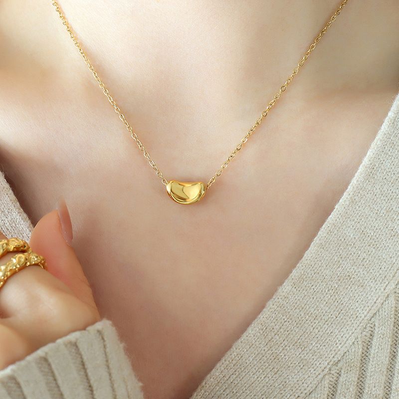 Internet Celebrity Popular Lucky Gold Bean Collarbone Necklace Titanium Steel Plated With Three Layers Of Real Gold,_ipsvogv.com