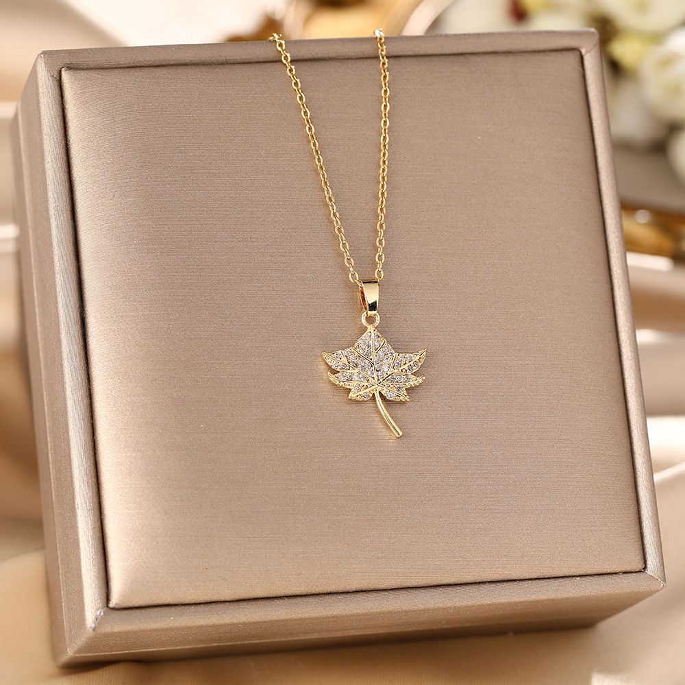 Japanese Korean Ins Wind Leaf Titanium Steel Necklace For Women With Micro Inlaid Gold Branches Jade Leaves Pendant,_ipsvogv.com