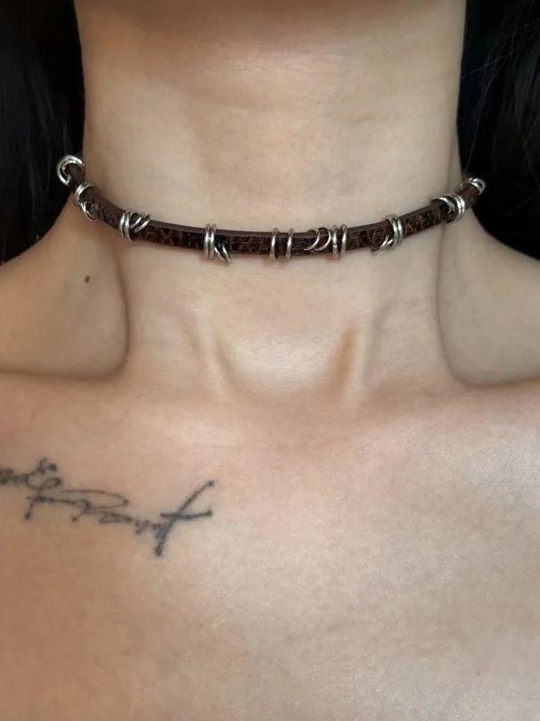Punk Leather Choker Necklace Sweet Hot Girl Personality Necklace Light Luxury Niche Dark Cold Style Clavicle Necklace Female_ipsvogv.com