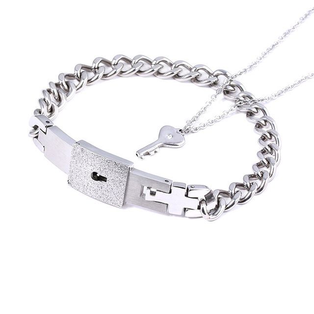 Women's Jewelry Love Lock Couple Bracelet Necklace Men And Women Heart Interlocking Soaring To The Sky Valentine's Day Gift_ipsvogv.com