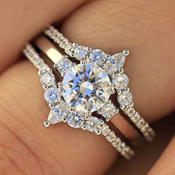 Exquisite Three Piece Set, Platinum With Zirconia, Women's Diamond Ring, Simple And Creative Love Ring_ipsvogv.com