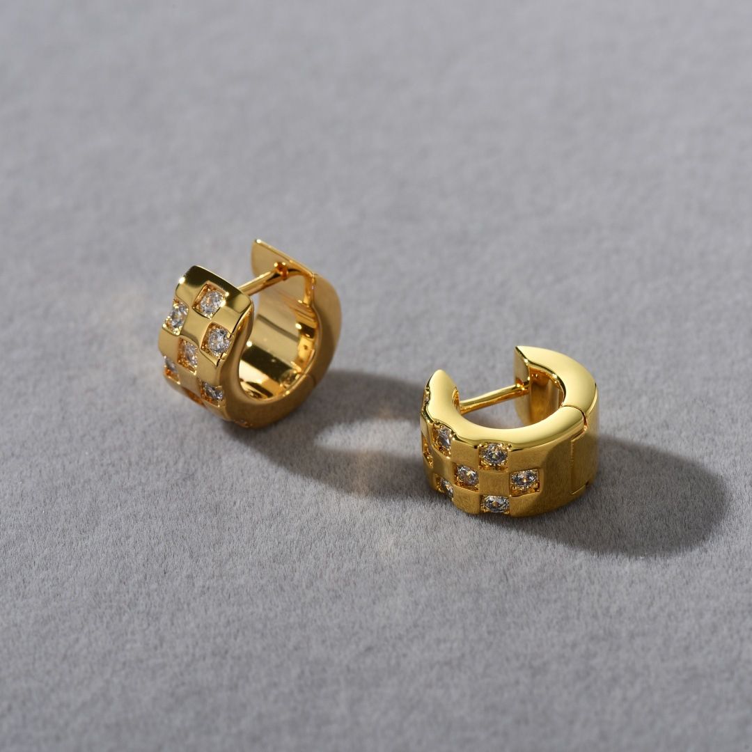 Women's Jewelry Hip Hop Style High Grade Metal Brass Plated With Real Gold Inlaid Zircon Ear Clip Earrings Niche Light Luxury Earrings_ipsvogv.com