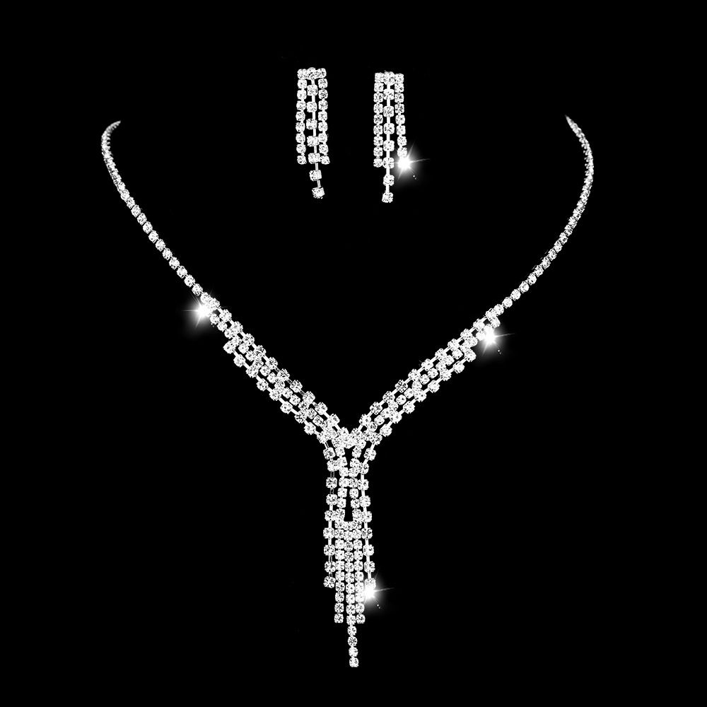 Women’s Jewelry Set Fashion Light Luxury Temperament Chain Autumn And Winter Accessories Diamond Tassel Necklace Earrings Bracelet Three Piece Set_ipsvogv.com