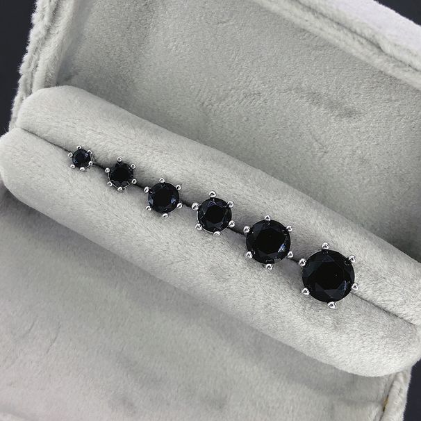 Unisex classic round single zircon men's earrings simple four claw black stone hip hop earrings hot selling jewelry_ipsvogv.com