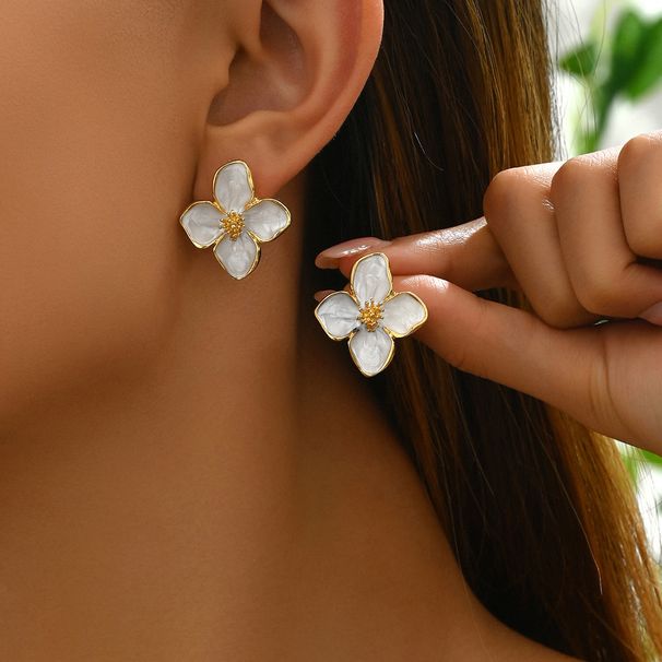 Ins Japanese Korean small fresh sweet women's a high-end feel, flower and floral oil design, with niche earrings_ipsvogv.com