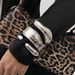 Fashionable Ins Metal Irregular Knock Pattern Design Sense Spring Buckle Bracelet_ipsvogv.com