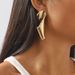 E12307 Exaggerated Irregular Twisted with Cool and Individualized Geometric Hip Hop Earrings_ipsvogv.com