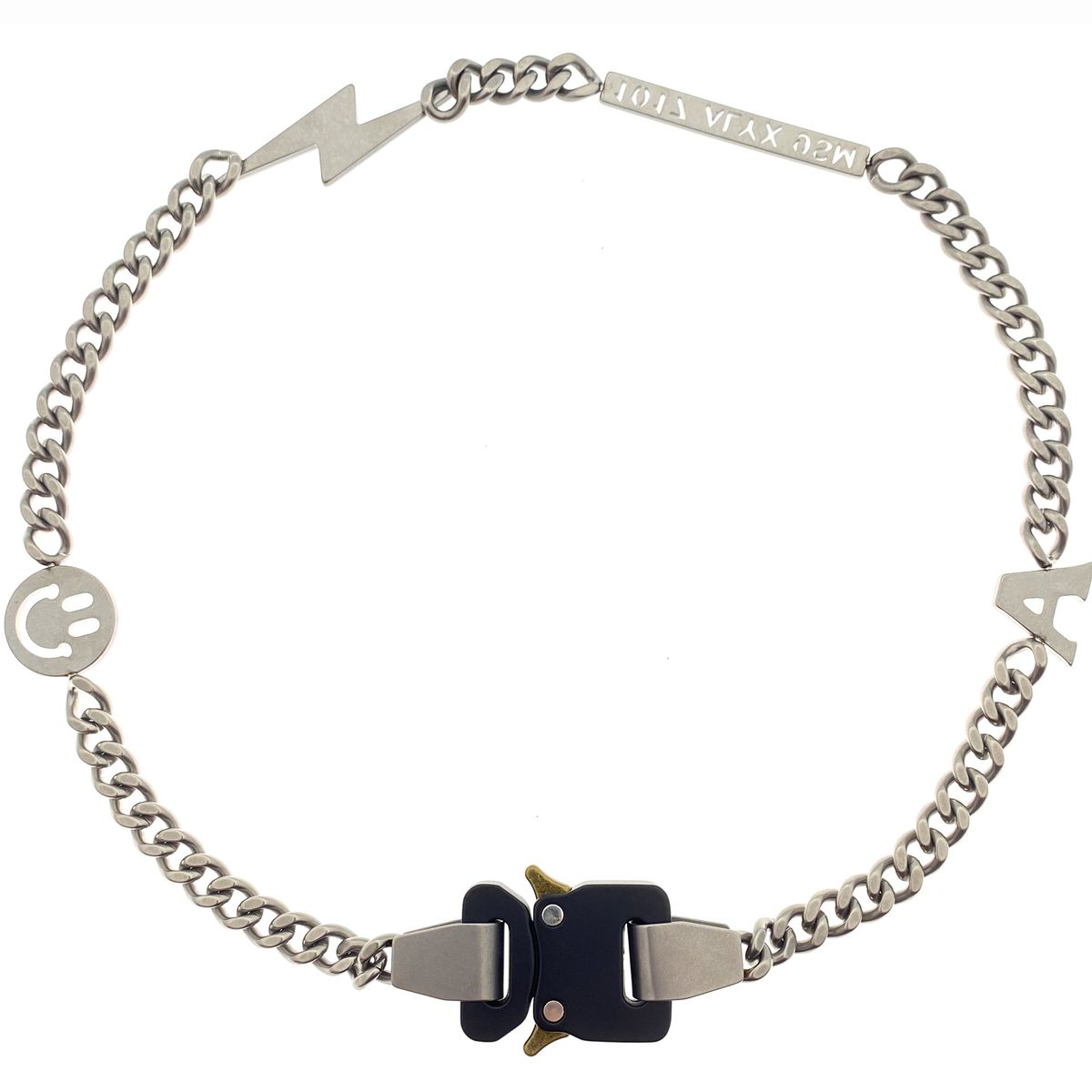 Fashionable And Versatile High Street Functional Style Metal Safety Buckle INS Men And Women Net Red Titanium Steel Short Retro Necklace_ipsvogv.com