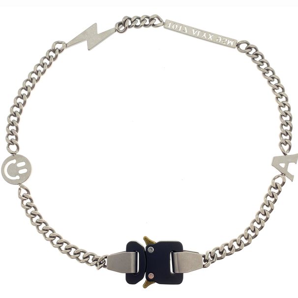 Fashionable And Versatile High Street Functional Style Metal Safety Buckle INS Men And Women Net Red Titanium Steel Short Retro Necklace_ipsvogv.com