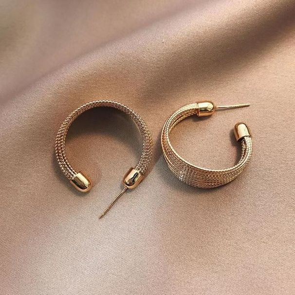 C-shaped Hoop 2022 New Trendy Personality Earrings For Women Simple Elegant Jewelry Studs_ipsvogv.com