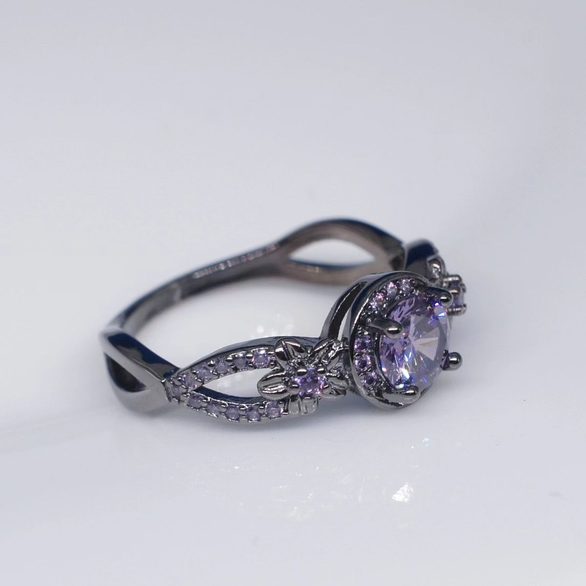 Retro Style Black Gold Flower Geometric Ring Ring New Women's Popular Flower Copper Ring_ipsvogv.com