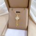 】 Lucky 【 Grass Key Light Luxury Charm Gorgeous Full Diamond Necklace Women's Versatile Clavicle Titanium Steel Chain 【 】 【 】 【 】_ipsvogv.com