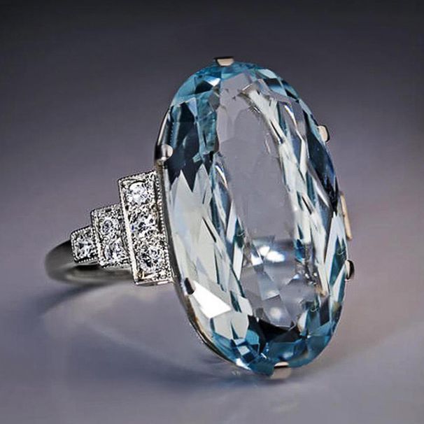Cao Shi Recommends Exquisite With Large Oval Blue Crystal Ring For Women's Handicrafts_ipsvogv.com