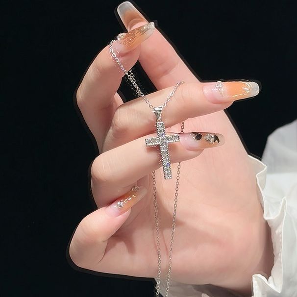 Fashionable Diamond Studded Cross Necklace For Women, High-end And Cool Style, Minimalist Design, Collarbone Chain_ipsvogv.com
