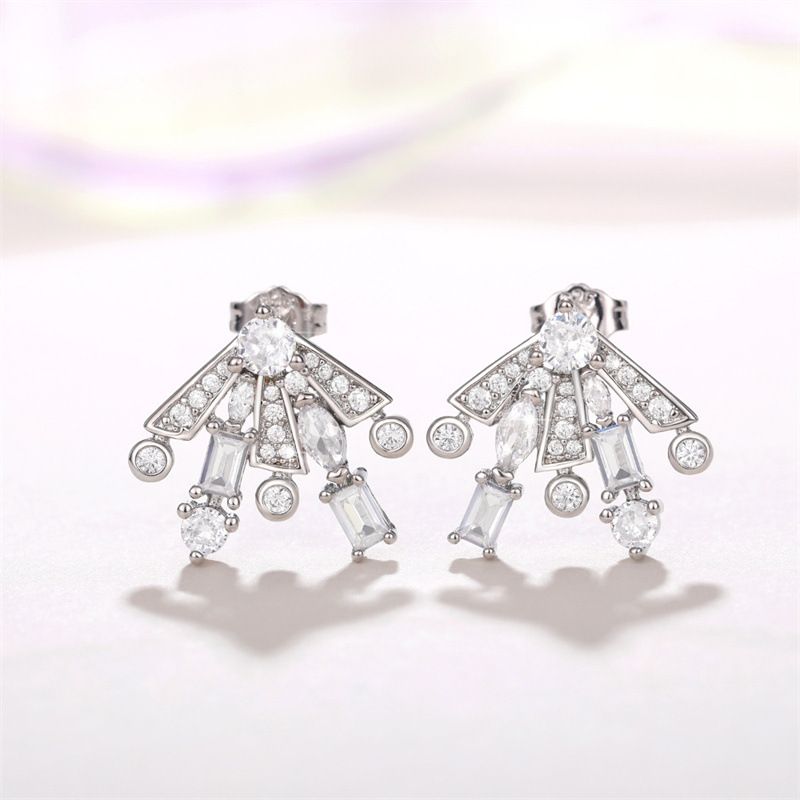 Cao Shi is obviously the same gorgeous fireworks earrings, sweet temperament, geometric zircon earrings, thin and fashionable female earrings_ipsvogv.com