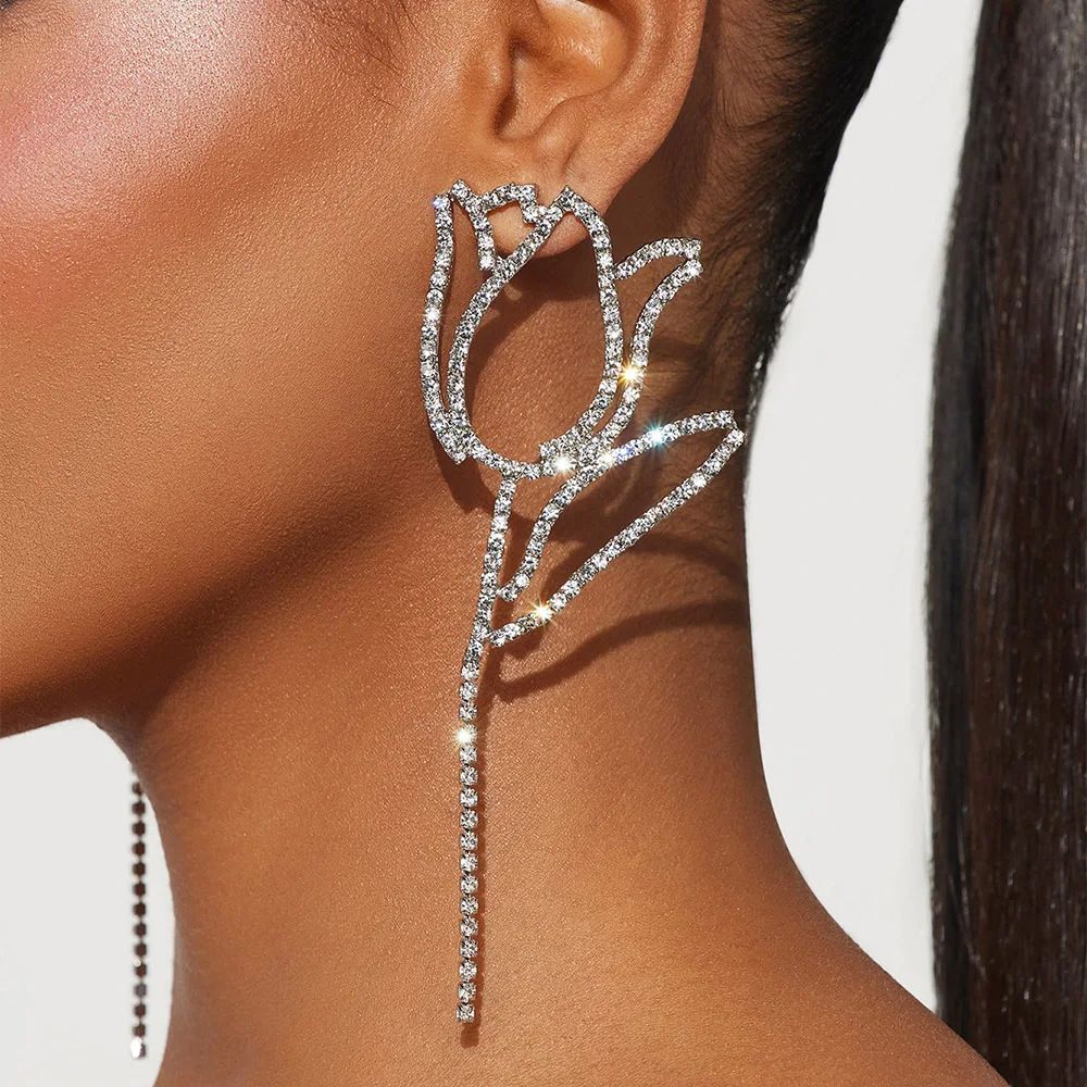 Fashion Hollow Rose Stud Earrings Women's Light Luxury Premium Pendant Earrings Rhinestone Earrings Earrings_ipsvogv.com