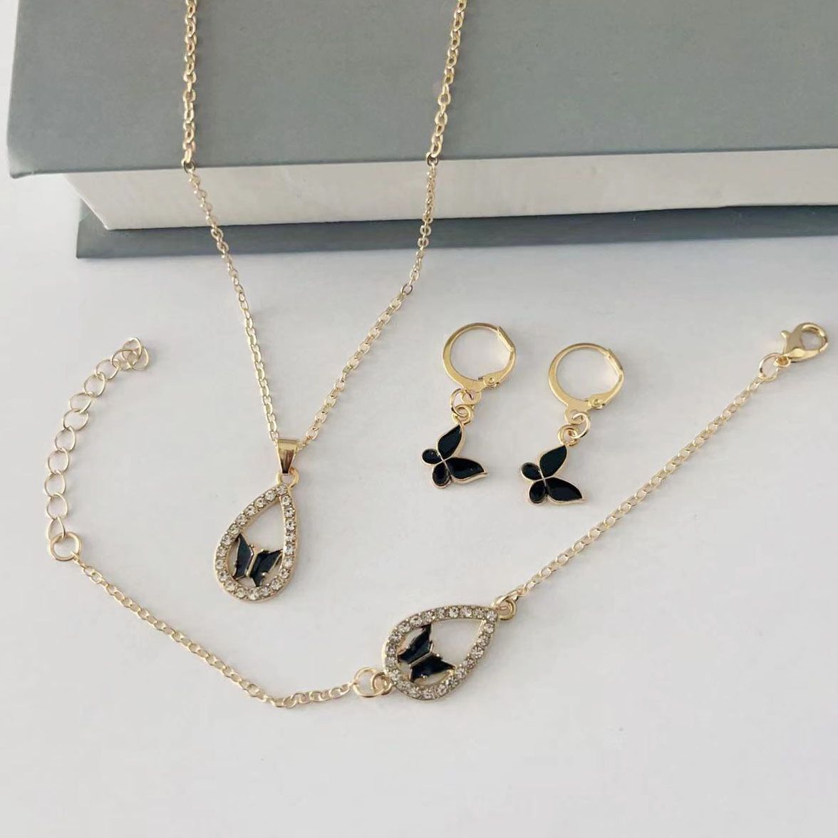 Summer New Classic Fashion Butterfly Necklace Bracelet Earrings Personalized All-match Multi-color Drop Oil and Diamond Jewelry_ipsvogv.com