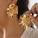 N12265 Jewelry Exaggerated Metal Large Flower Pearl Necklace Earrings_ipsvogv.com