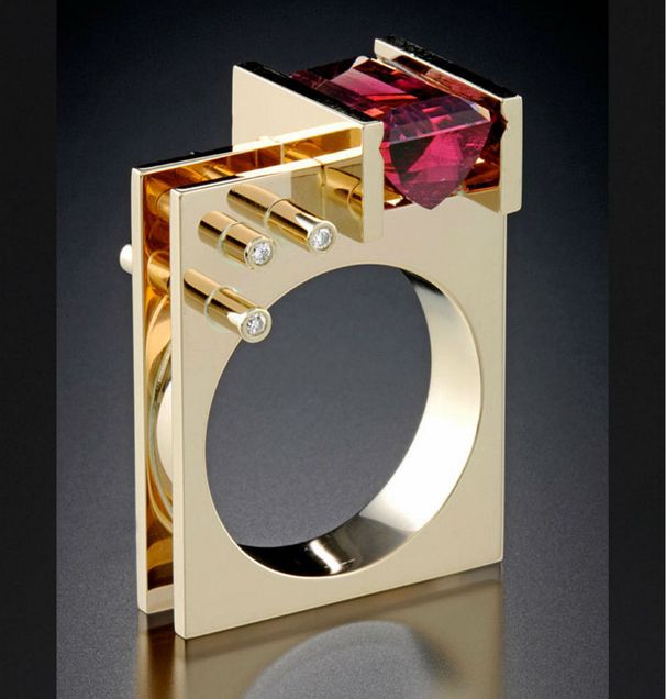 Three Heroes Simulated Zircon Princess Square Diamond Ring With Geometric Plating_ipsvogv.com