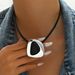 Minimalist women's necklace with niche inlaid electroplating design, long collarbone chain_ipsvogv.com