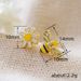 Cao Shi's New Asymmetrical Little Bee With Daisy For Women's High-end Temperament, Simple And Fresh Earrings_ipsvogv.com
